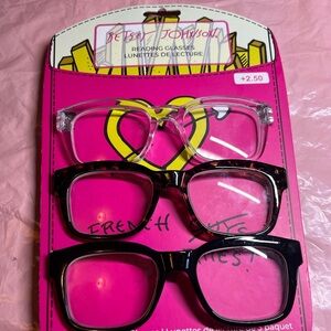 Betsey Johnson Reading Glasses Set